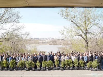 К 165-ЛЕТИЮ ШАКАРИМА КУДАЙБЕРДИЕВА ВЫСАЖЕНО 165 САЖЕНЦЕВ