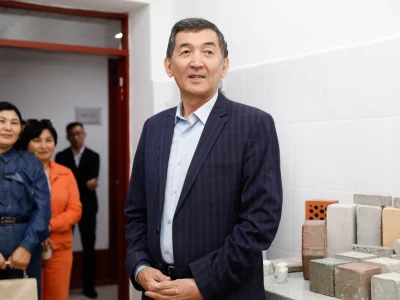 Құмарбек Әмірханов, профессор кафедры пищевой инженерии Shakarim University: Наука - это человек. Лаборатория – его поле действия. Без неё знание замыкается