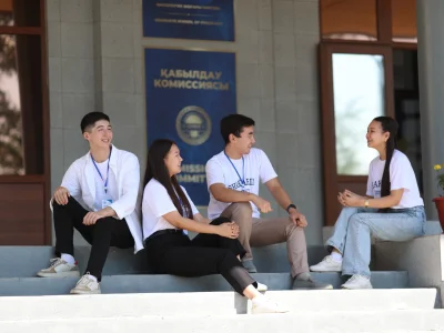 Ахмет Есенбек, студент SHAKARIM UNIVERSITY: Период студенческих приемов в приёмной комиссии остался в памяти!