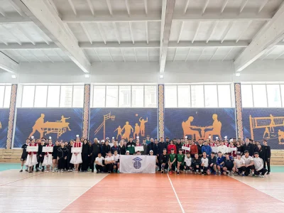 СТУДЕНТЫ СРАЗЯТСЯ НА СПАРТАКИАДЕ