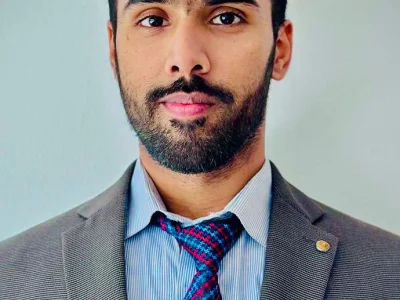 Мухаммед Уссама Шаһид,  иностранный студент SHAKARIM UNIVERSITY и  при чем здесь ПРИЕМНАЯ КОМИССИ!