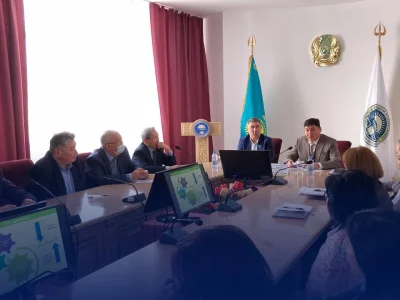 РАЗВИВАЯ АГРАРНЫЙ СЕКТОР: ВСТРЕЧА РУКОВОДСТВА УНИВЕРСИТЕТА ШАКАРИМА С ДИРЕКТОРОМ ТОО «ШАЛАБАЙ»